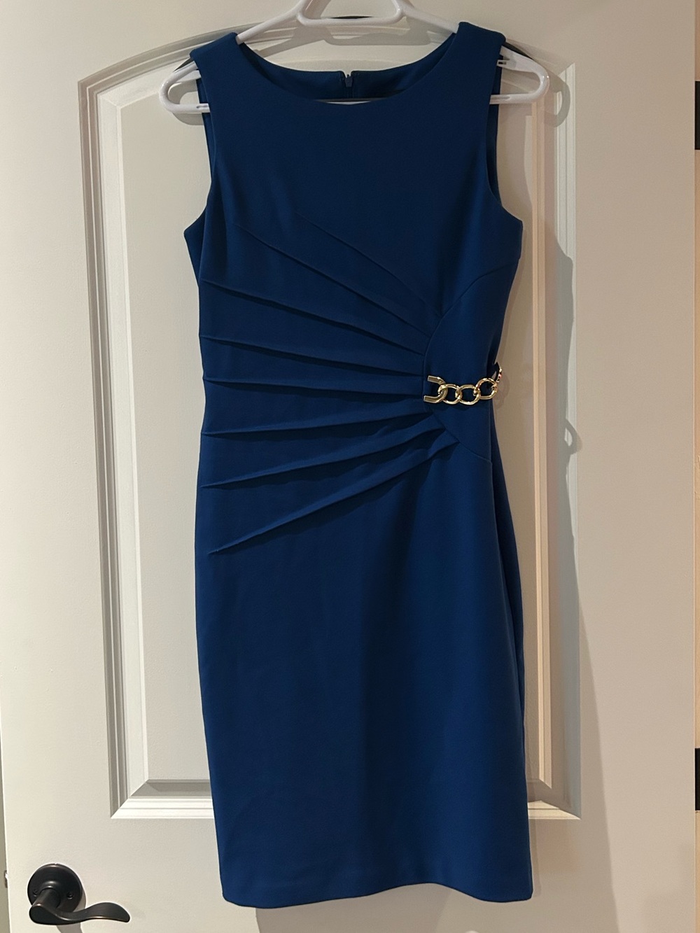 Sleeveless Navy Blue Sheath Dress with Side Chain Detail